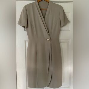 Vintage Banana Republic Cream Short Sleeve Dress